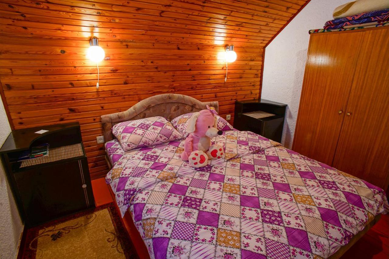 Lara Rooms Žabljak Exterior foto