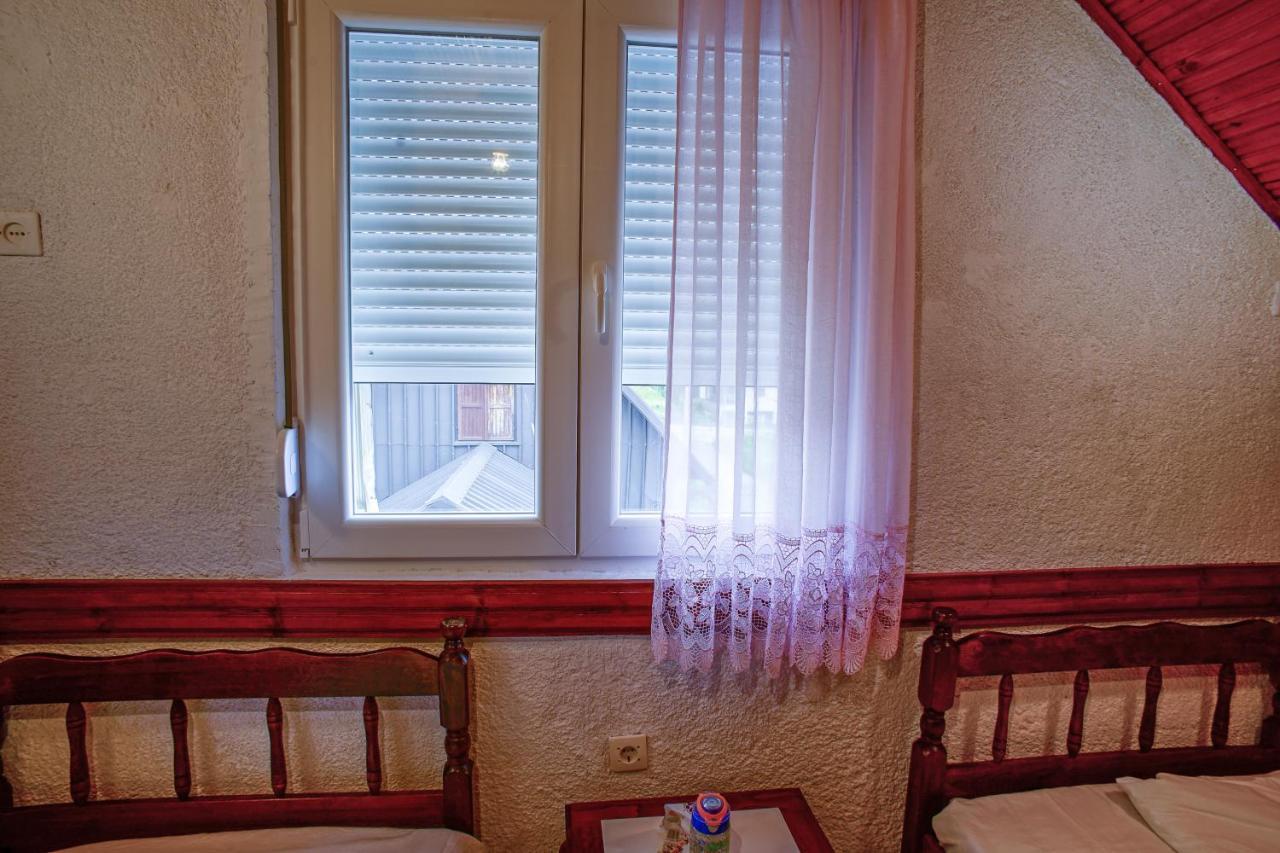 Lara Rooms Žabljak Exterior foto