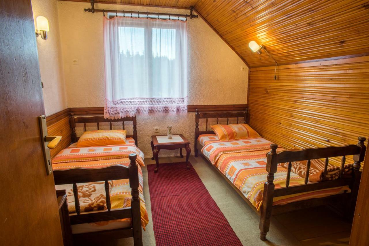 Lara Rooms Žabljak Exterior foto
